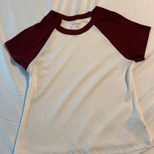 Women’s Old Navy raglan fitted tee